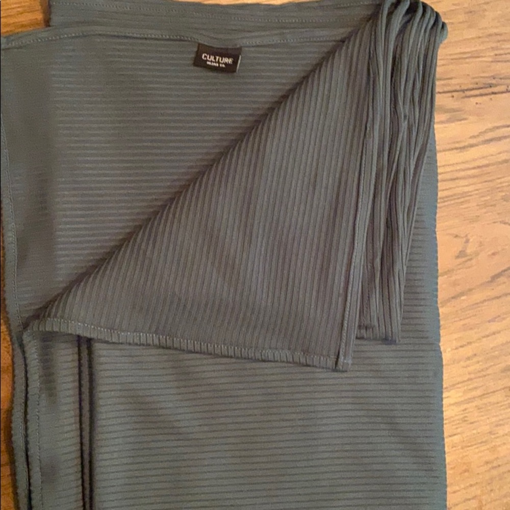 Culture Hijab Ribbed Jersey Moss Green